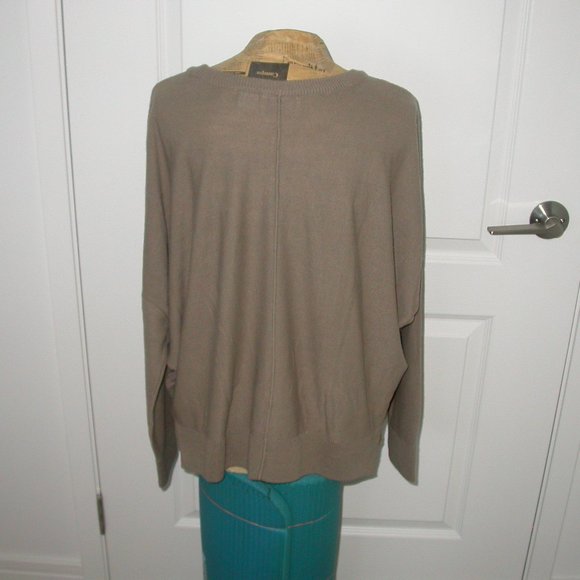 Tan Loose Raglan Sleeved Sweater - Picture 4 of 7